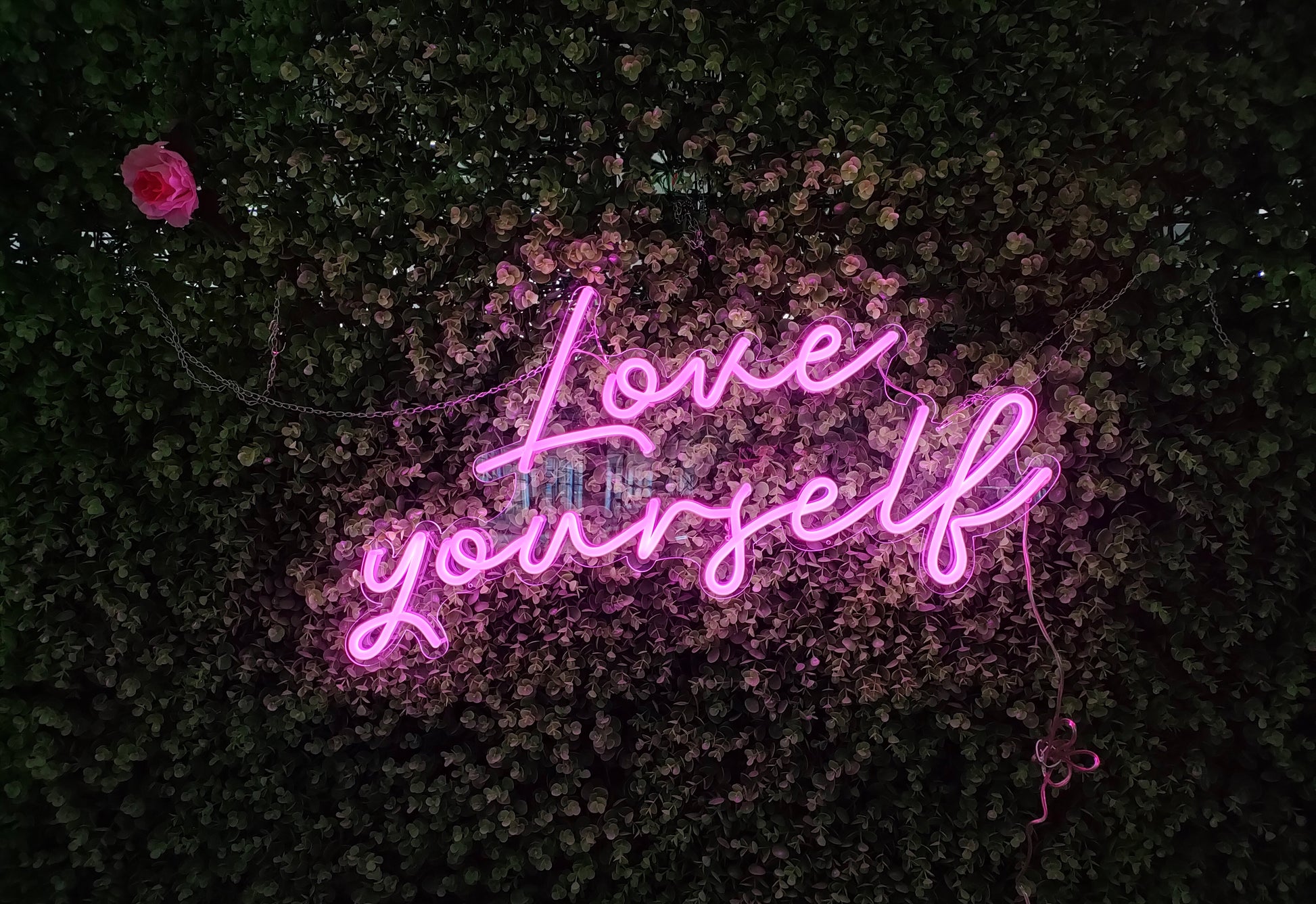 "Love Yourself" Neon Sign - Northernlightstore - neon lights